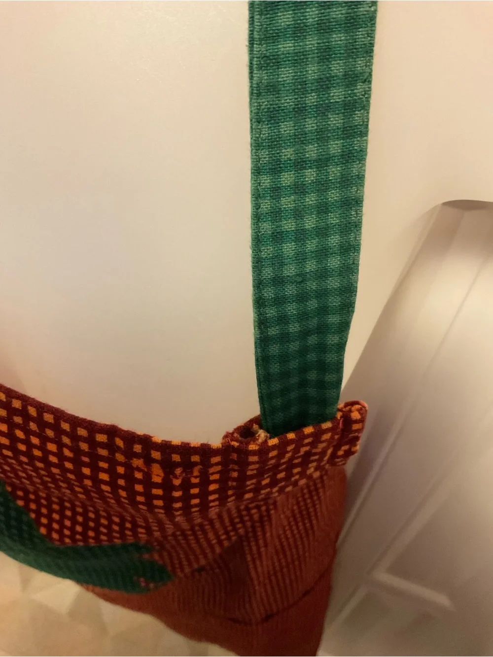Vintage crate and barrel adjustable Christmas appliqué apron Christmas tree